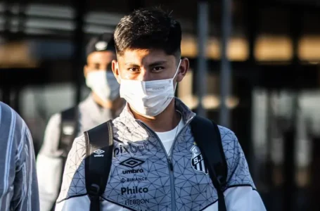 Miguel Terceros llegó con Santos para enfrentar a Blooming en la Sudamericana