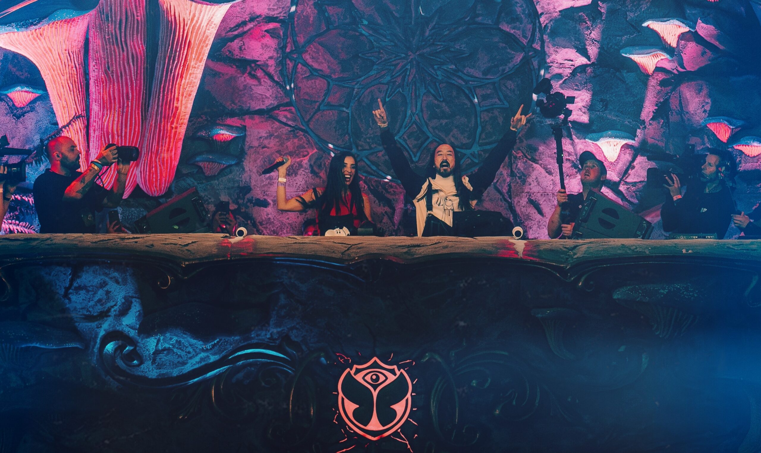 B Jones y Next Level te llevan a Tomorrowland Brasil: Gana la Experiencia Más Épica de tu Vida